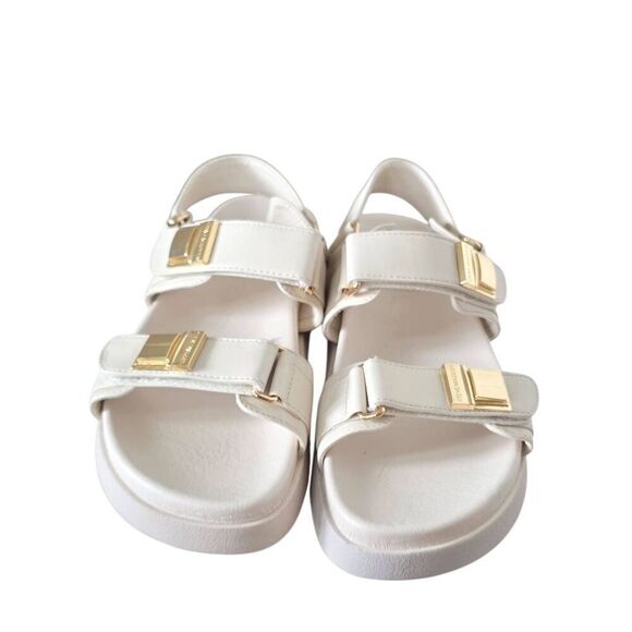 Steve Madden Slingback Sandal in Bone Size 9 Gold Detail Hook and Loop Closure - Picture 1 of 10